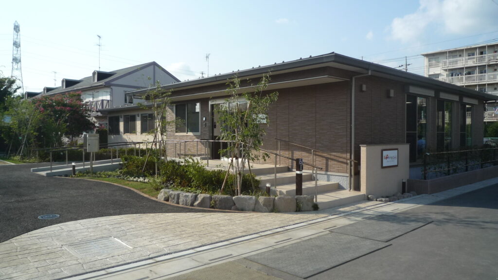 「ブルーミングケア鴻巣箕田」外観写真/埼玉県鴻巣市/CareNation